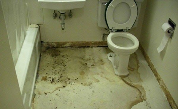 Những nguyên nhân gây thấm dột nhà vệ sinh