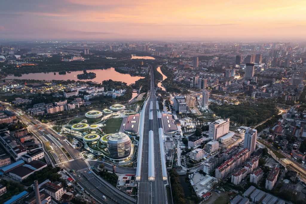 "GA XE LỬA TRONG RỪNG": Ý TƯỞNG CÔNG TRÌNH GIAO THÔNG ĐỘC ĐÁO CỦA CTY MAD ARCHITECTS TẠI GIA HƯNG, TRUNG QUỐC 7 436150269 267577046437050 7935170952843438999 n