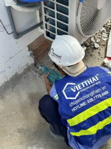 Chống thấm mái tum villa Bình Tân BumaLastic