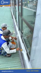 Chống thấm tường ngoài nhà văn phòng 55 Hồ Hảo Hớn Quận 1 Polyurea R